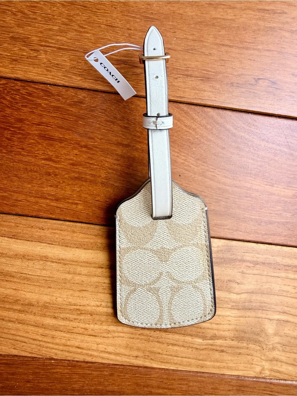 Coach Signature Canvas Luggage Tag Chalk/Light Khaki Gold Hardware. NWT - Picture 3 of 6